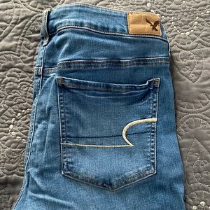 American Eagle super stretch size 14 short jeans